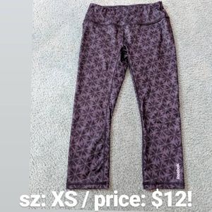 Capri leggings that are a little big on me